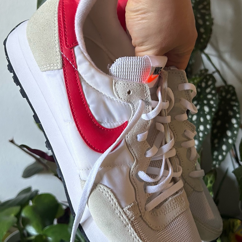 Nike Challenger OG Shoes White University Red